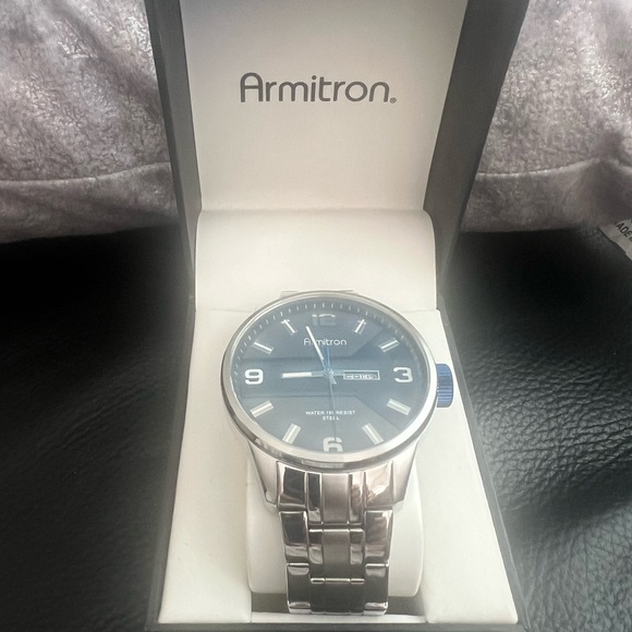 NWT Armitron Black Dial Silver Band Watch - Picture 4 of 5